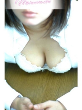 雄琴 丸の内商事 朝倉　みおん秘書