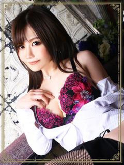 幸咲　みい秘書2